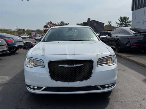 2019 Chrysler 300 Limited