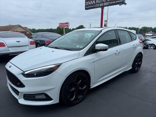 2016 Ford Focus ST ST