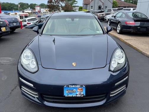 2015 Porsche Panamera 4
