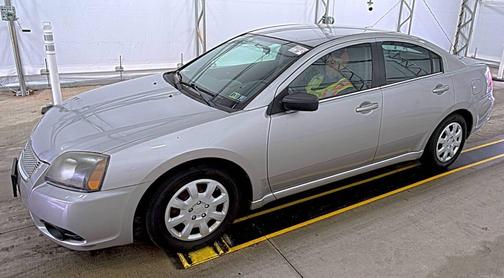 2011 Mitsubishi Galant Base