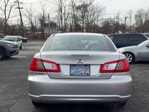2011 Mitsubishi Galant Base