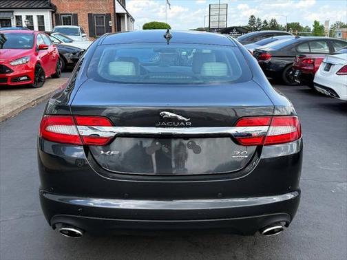 2015 Jaguar XF 3.0 Sport