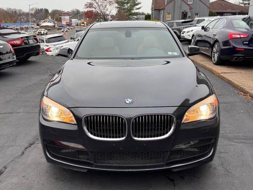 2011 BMW 740 740i 4dr Sedan