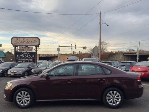2013 Volkswagen Passat 2.5 SE