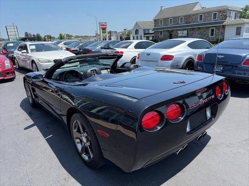 2001 Chevrolet Corvette Base