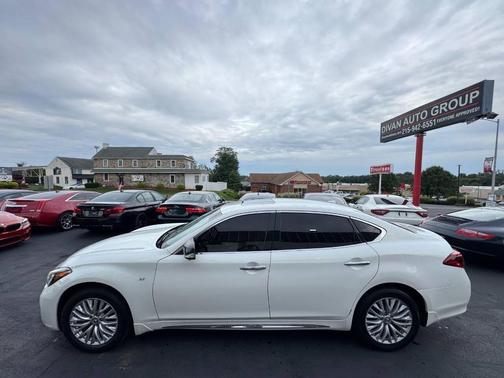 2015 INFINITI Q70L 3.7 AWD 4dr Sedan