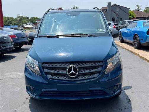 2017 Mercedes-Benz Metris Base