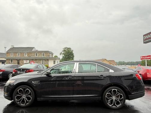 2016 Ford Taurus SHO AWD 4dr Sedan