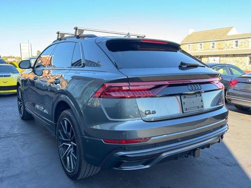 2021 Audi Q8 55 Premium Plus