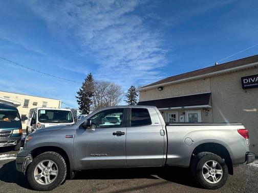 2010 Toyota Tundra Grade