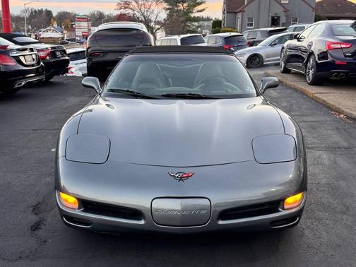 2004 Chevrolet Corvette Base