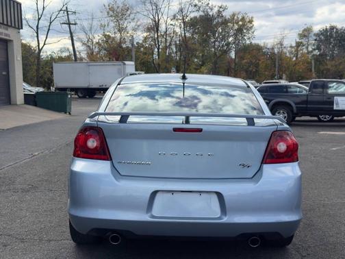 2013 Dodge Avenger SXT 4dr Sedan