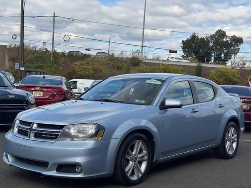 2013 Dodge Avenger SXT 4dr Sedan