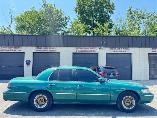 2001 Mercury Grand Marquis LS Premium 4dr Sedan