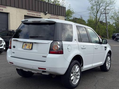 Fuji White 2013 Land Rover LR2 HSE AWD 4dr SUV
