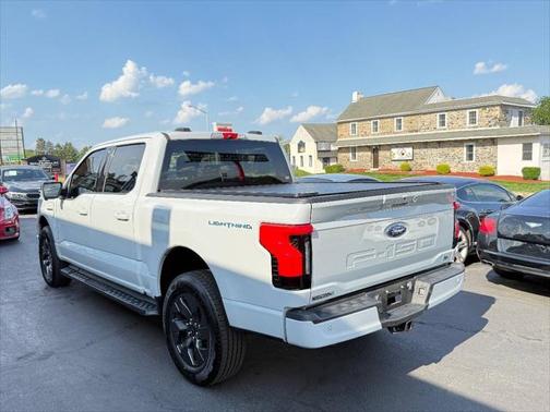 2023 Ford F-150 Lightning XLT