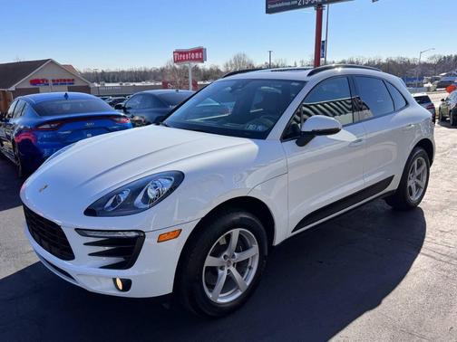 2018 Porsche Macan Base AWD 4dr SUV