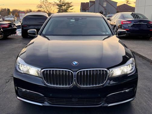 2018 BMW 740 xDrive
