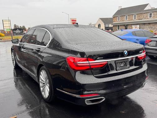 2018 BMW 740 740i xDrive AWD 4dr Sedan