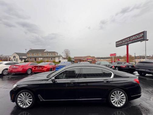 2018 BMW 740 740i xDrive AWD 4dr Sedan