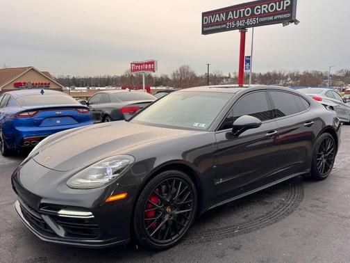 2017 Porsche Panamera Turbo