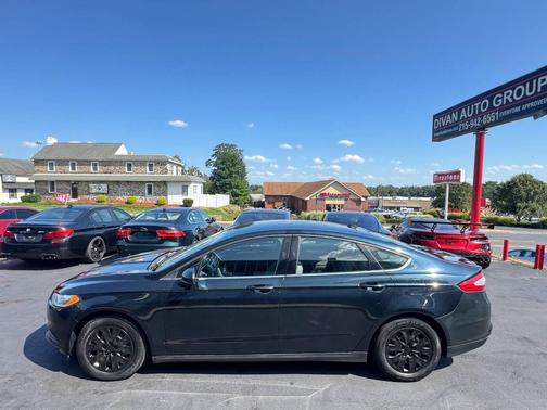 2014 Ford Fusion SE