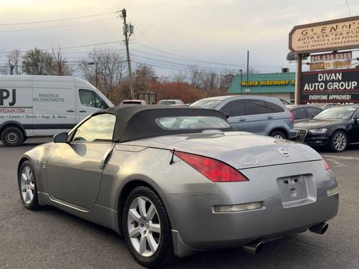 2005 Nissan 350Z Enthusiast 2dr Roadster