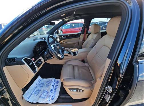 2019 Porsche Cayenne Cayenne