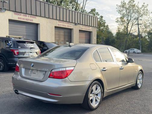 2010 BMW 528 xDrive