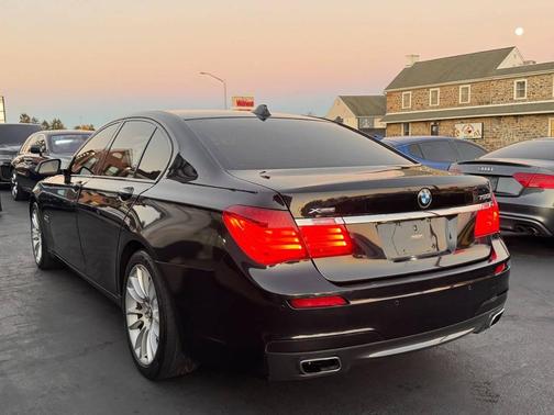2015 BMW 750 i xDrive