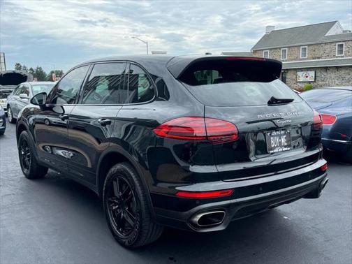 2017 Porsche Cayenne Platinum Edition