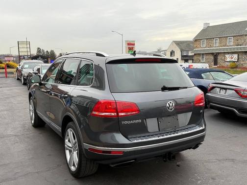 2016 Volkswagen Touareg VR6 Executive