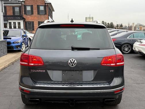 2016 Volkswagen Touareg VR6 Executive