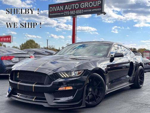 2017 Ford Shelby GT350R Base