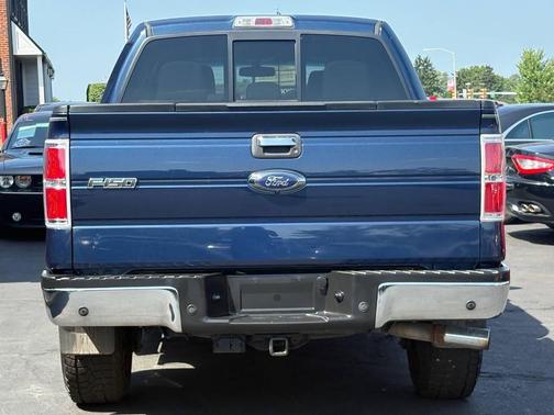 Blue 2014 Ford F-150 XLT