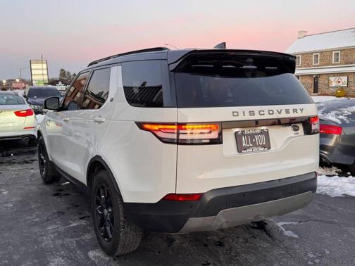 2020 Land Rover Discovery SE