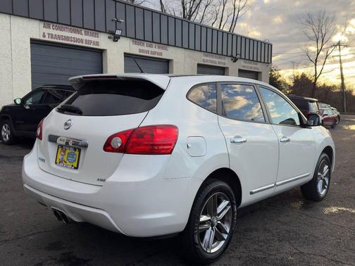 2011 Nissan Rogue Krom