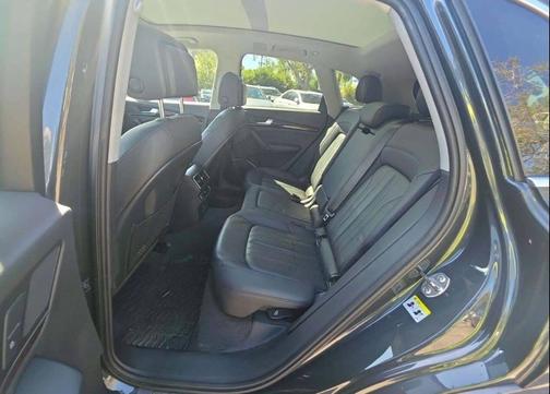 2018 Audi Q5 2.0T Premium Plus