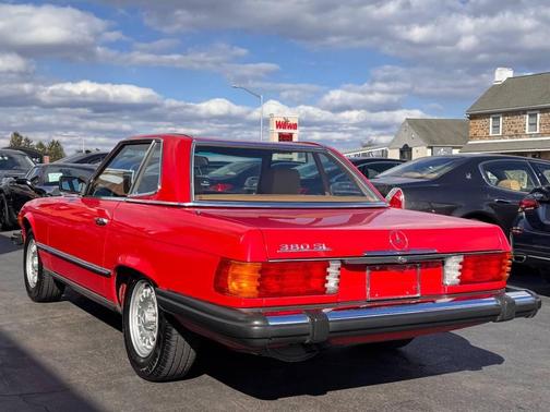 1984 Mercedes-Benz S-Class 380 SL 2dr Convertible