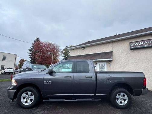 2017 RAM 1500 SLT