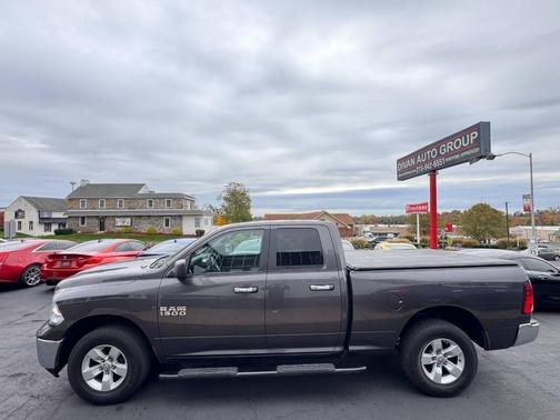 2017 RAM 1500 SLT