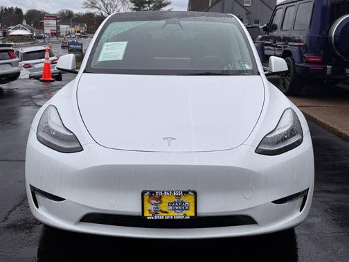 White 2021 Tesla Model Y Long Range AWD 4dr Crossover