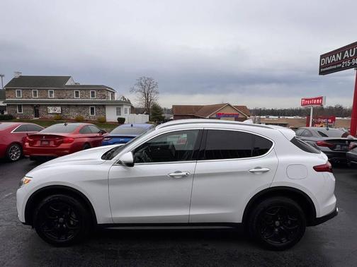 2018 Alfa Romeo Stelvio Base