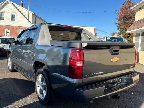 2011 Chevrolet Avalanche 1500 LTZ