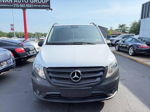 2016 Mercedes-Benz Metris Base