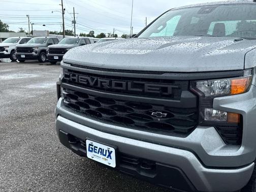 2025 Chevrolet Silverado 1500 Custom