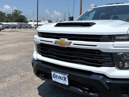 2025 Chevrolet Silverado 2500 Custom
