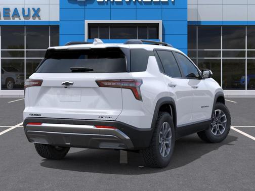 Polar White 2026 Chevrolet Equinox ACTIV