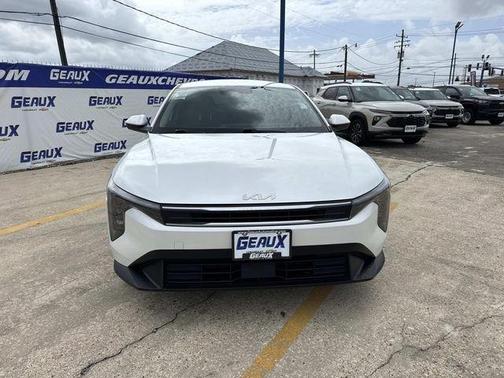Snow White Pearl 2025 Kia K4