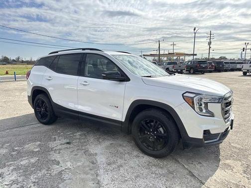 2022 GMC Terrain AT4